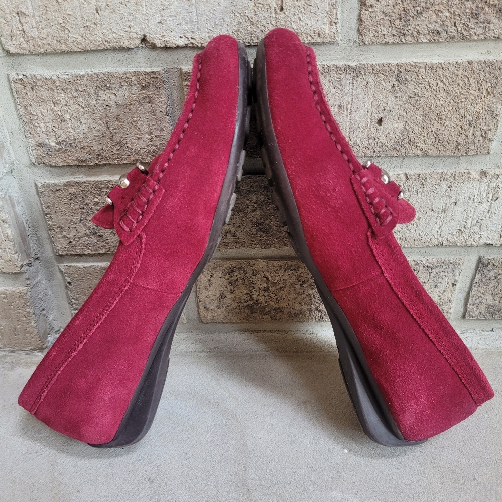 EUC Lauren Ralph Lauren Red Suede Loafers Silver Logo Bar Moc Toe Flats Size 6B - Picture 4 of 5